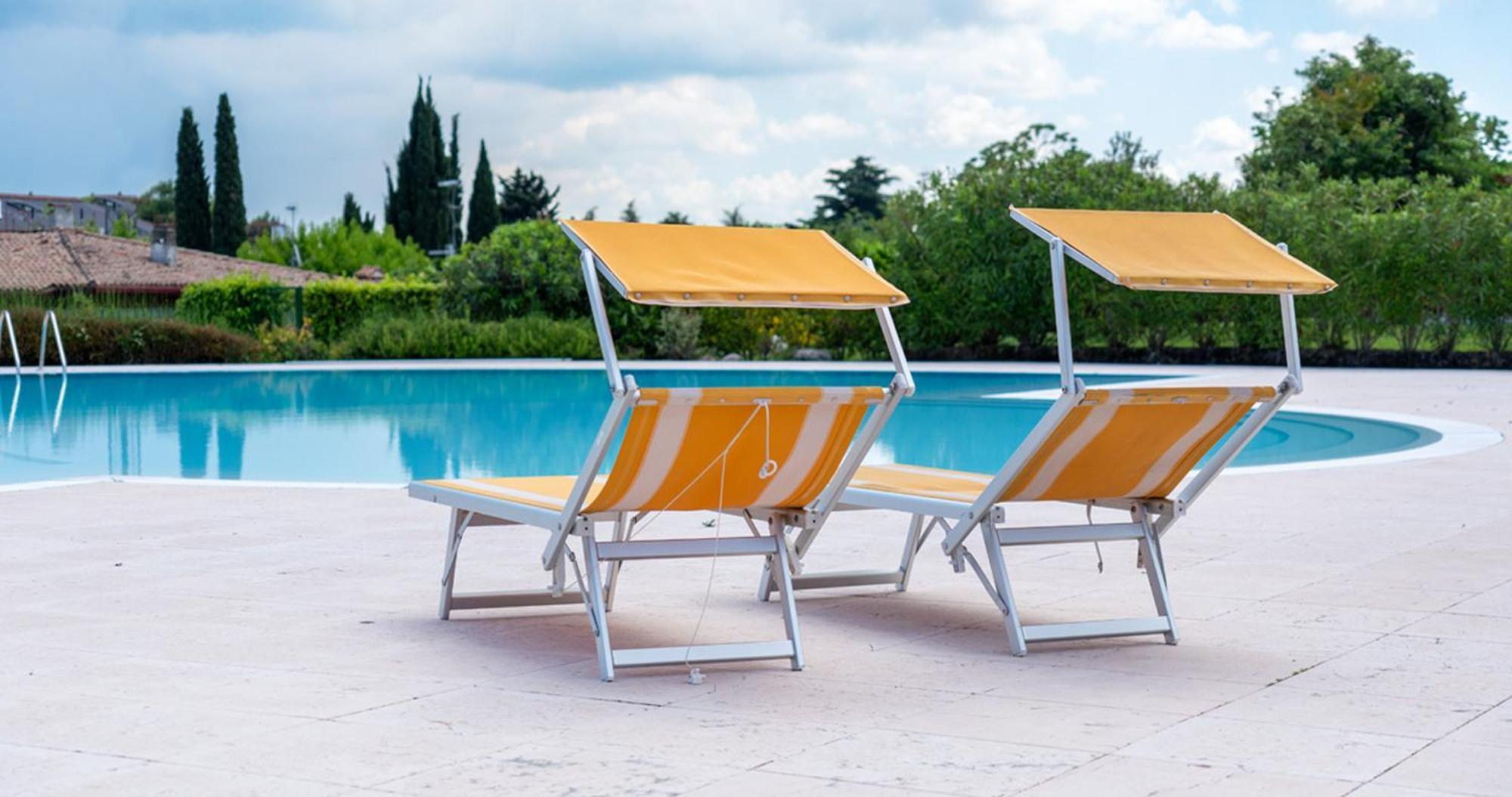 Oleandro Apartment - Featuring A Private Garden And Access To 5 Pools Desenzano del Garda Exterior foto